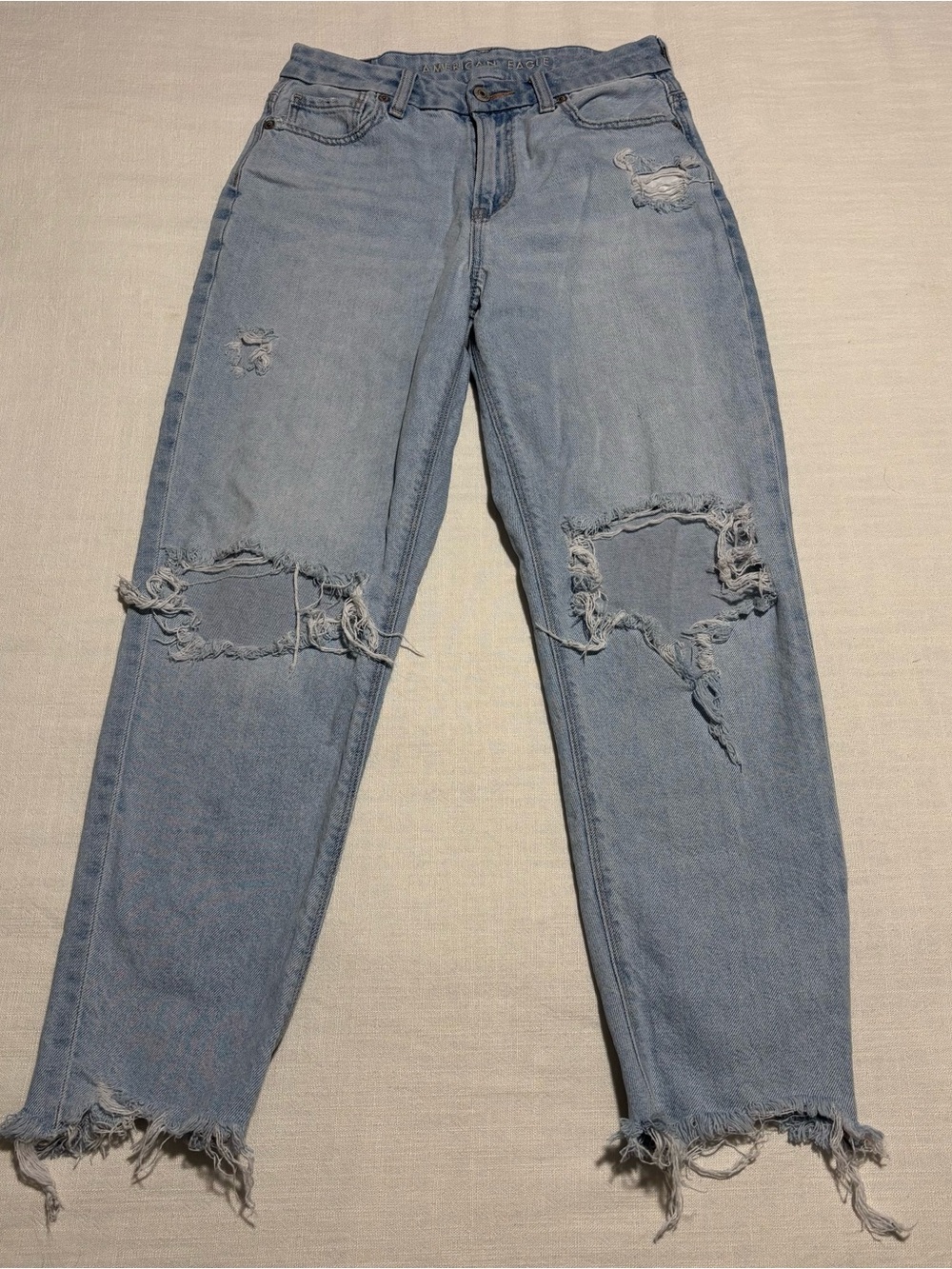 American Eagle Curvy Mom Jean | Size 2 Short